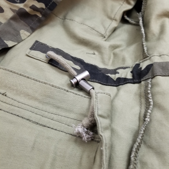 Fitted Camo Army Style Jacket w/ Cinch Waist - Picture 3 of 8